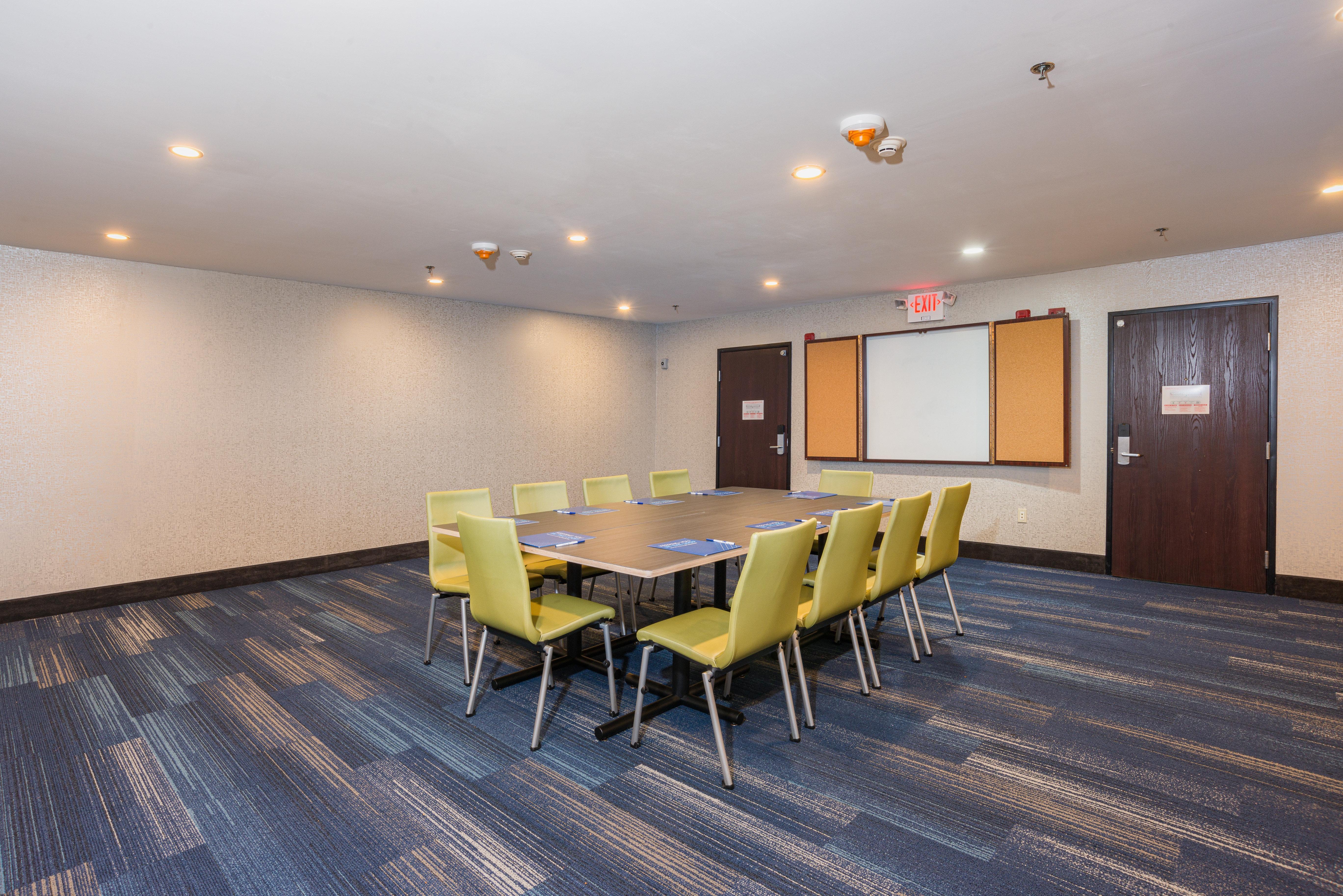 Holiday Inn Express Hotel & Suites Swansea By Ihg Eksteriør bilde