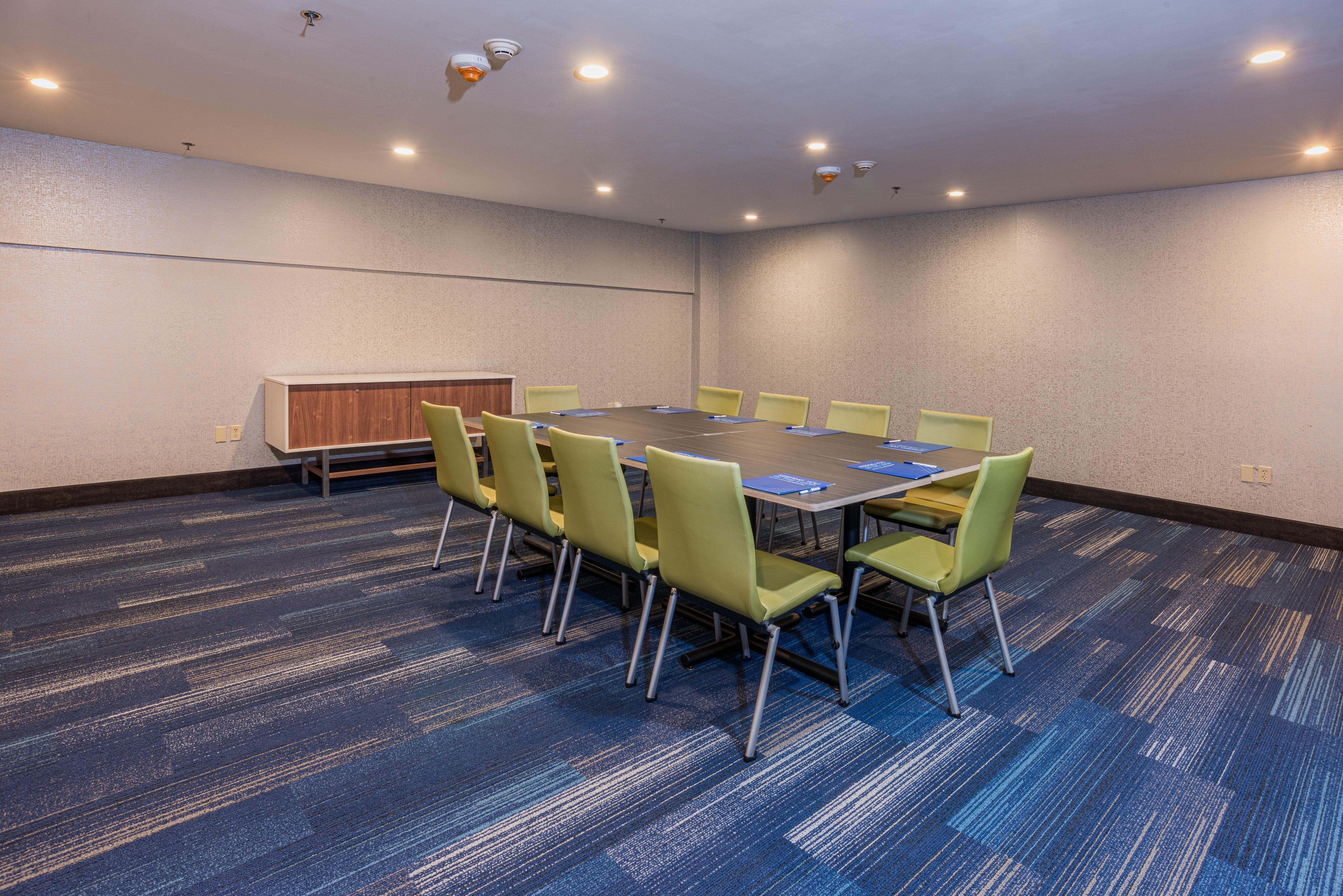 Holiday Inn Express Hotel & Suites Swansea By Ihg Eksteriør bilde
