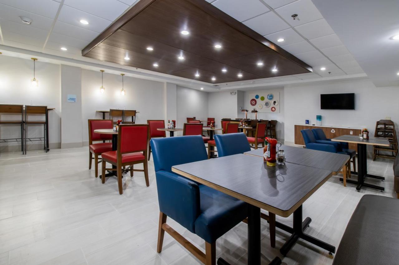 Holiday Inn Express Hotel & Suites Swansea By Ihg Eksteriør bilde