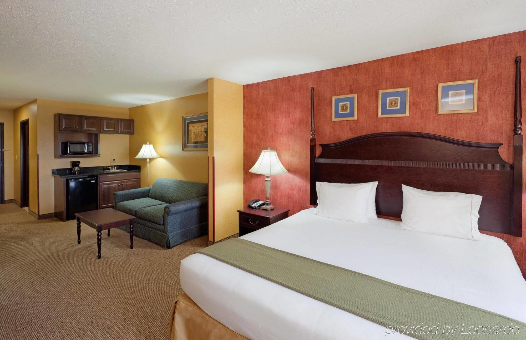 Holiday Inn Express Hotel & Suites Swansea By Ihg Rom bilde