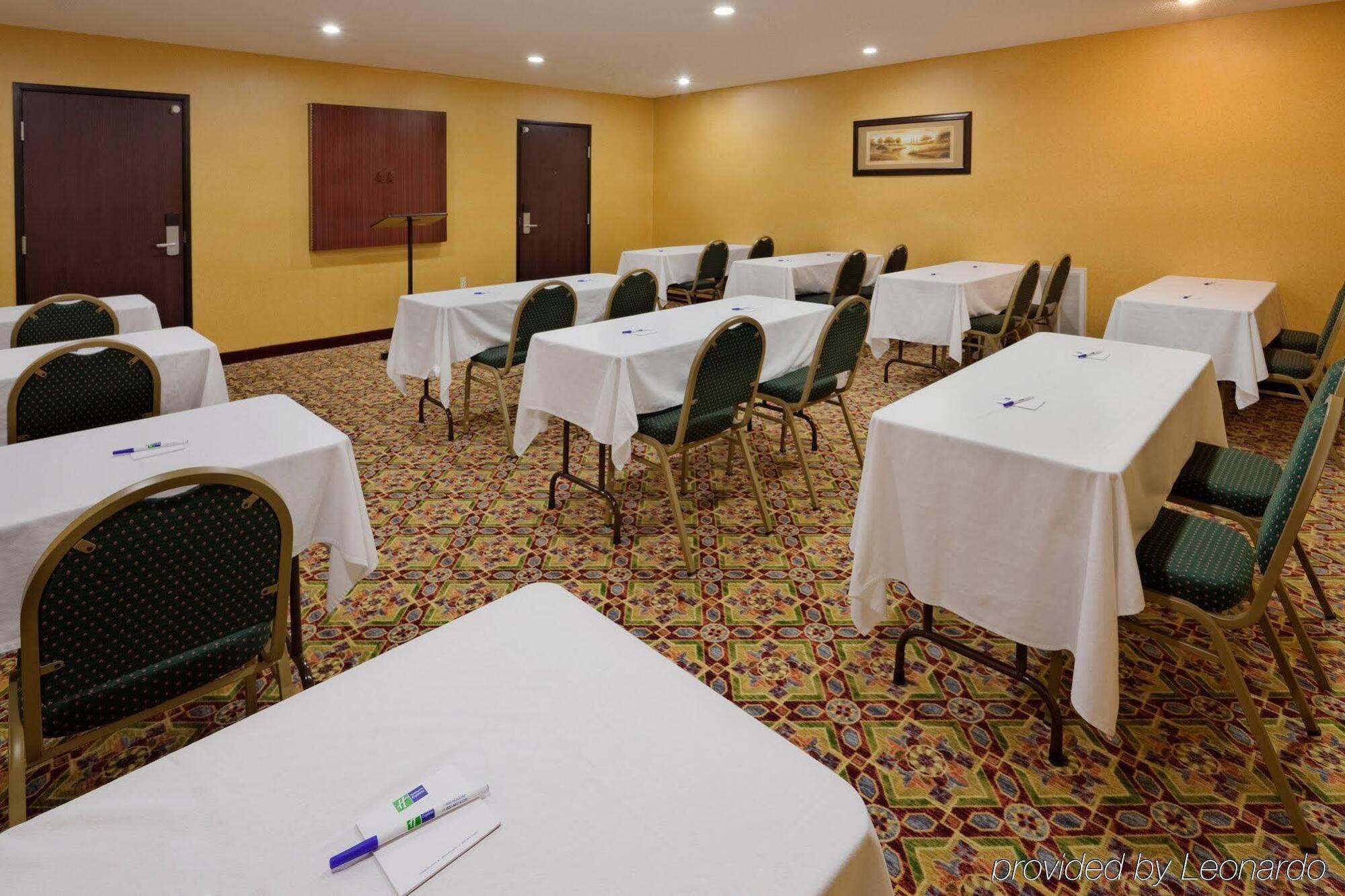 Holiday Inn Express Hotel & Suites Swansea By Ihg Eksteriør bilde