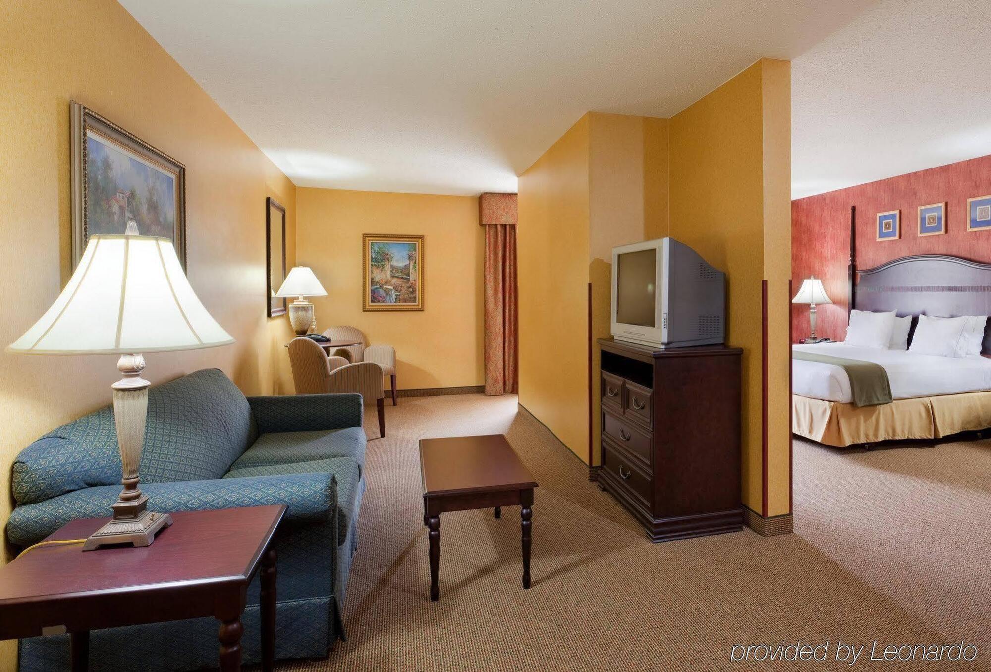 Holiday Inn Express Hotel & Suites Swansea By Ihg Eksteriør bilde